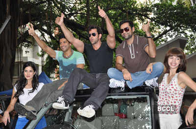 'ZNMD' stars on road drive 