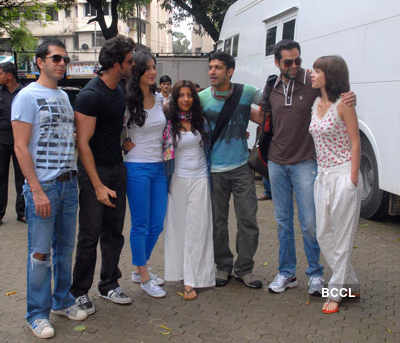 'ZNMD' stars on road drive 