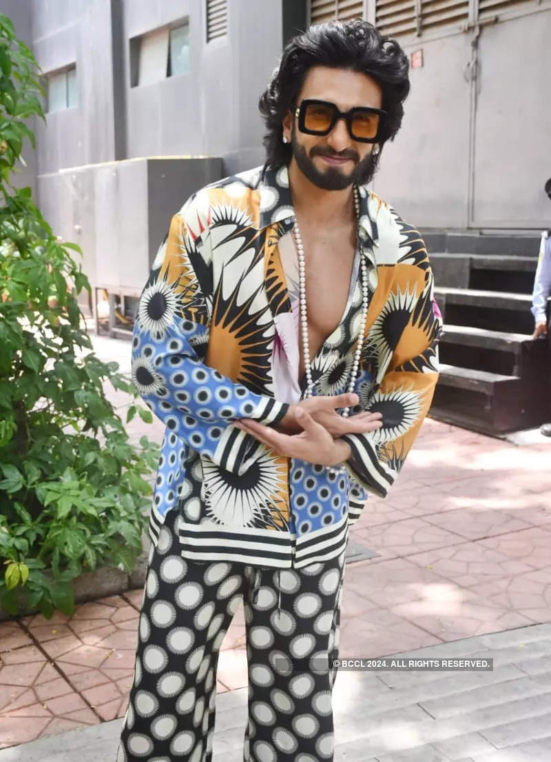 Ranveer Singh’s quirky fashion grabs all the limelight as he promotes Jayeshbhai Jordaar in style