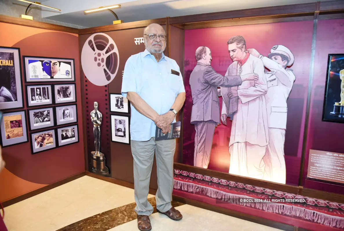 Shyam Benegal inaugurates Satyajit Ray's Gallery at NMIC