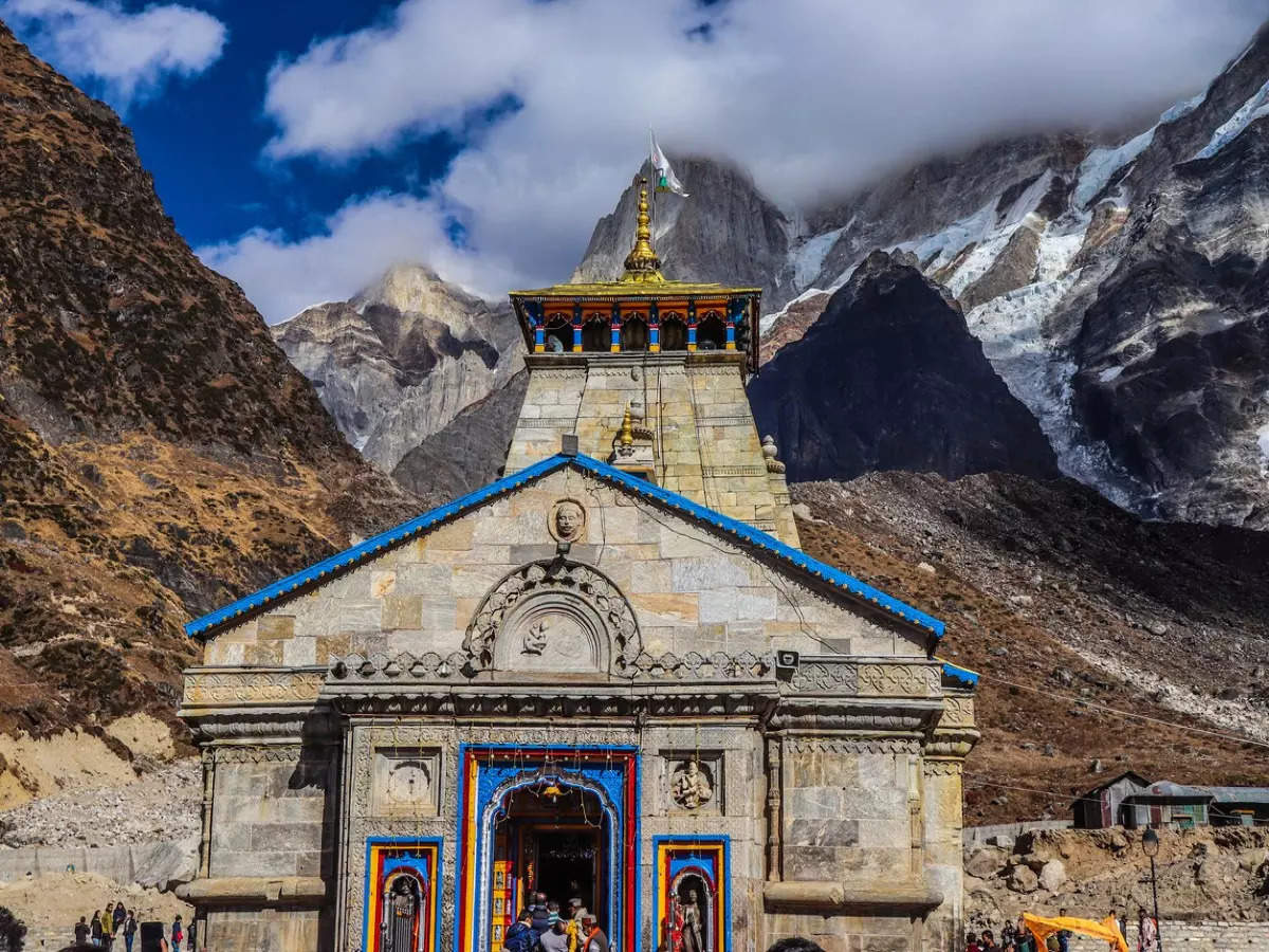 Char Dham Yatra News: Alarming number of devotees visit Kedarnath on first day of Char Dham Yatra | Times of India Travel