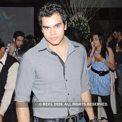 Nainpreet's b'day bash