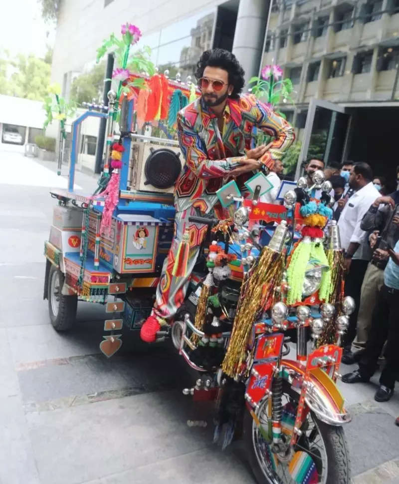 Ranveer Singh is a riot of colours as he arrives in style to promote Jayeshbhai Jordaar