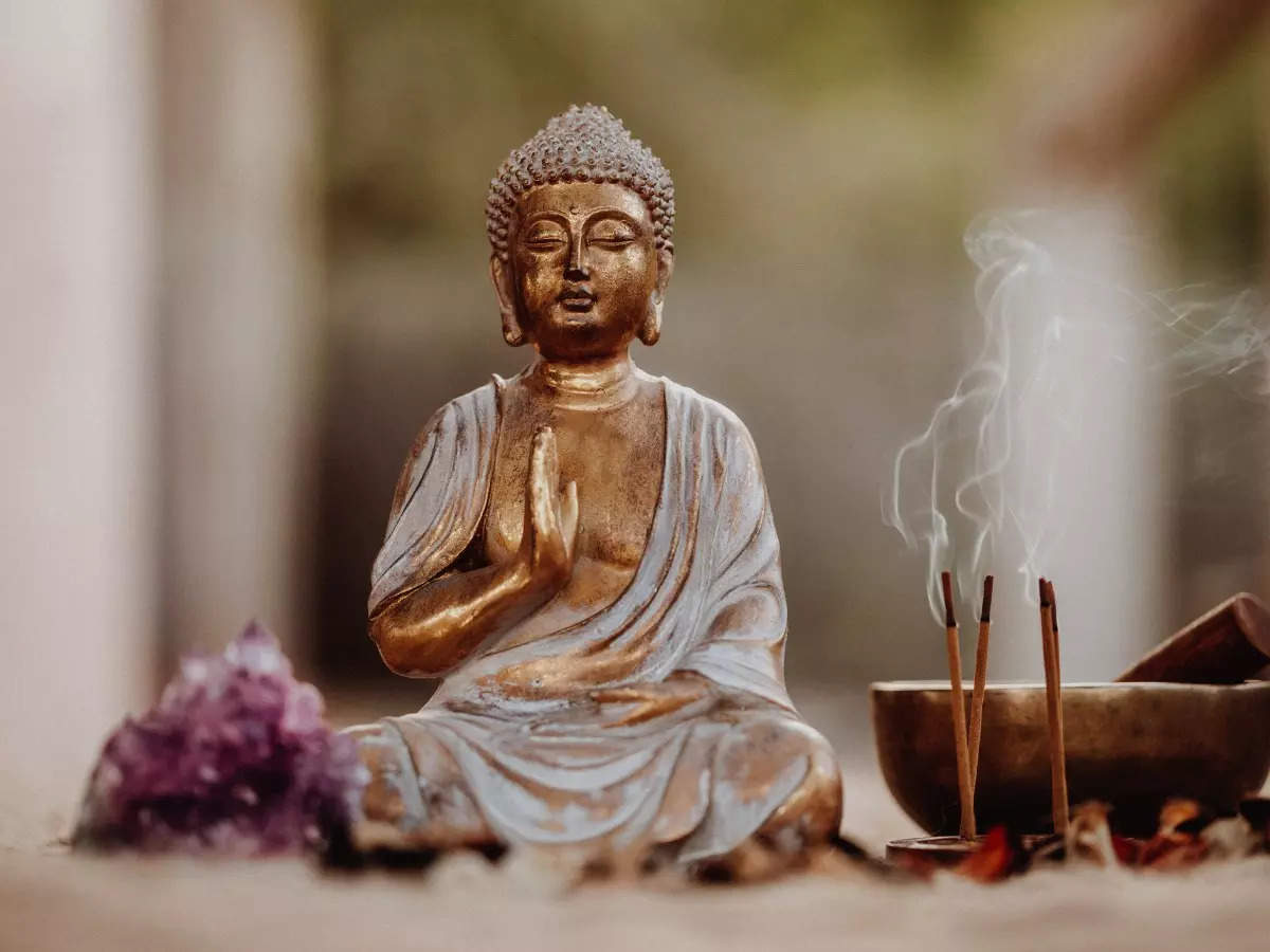 Buddha Statue for Home Vastu Tips - Placement, Direction