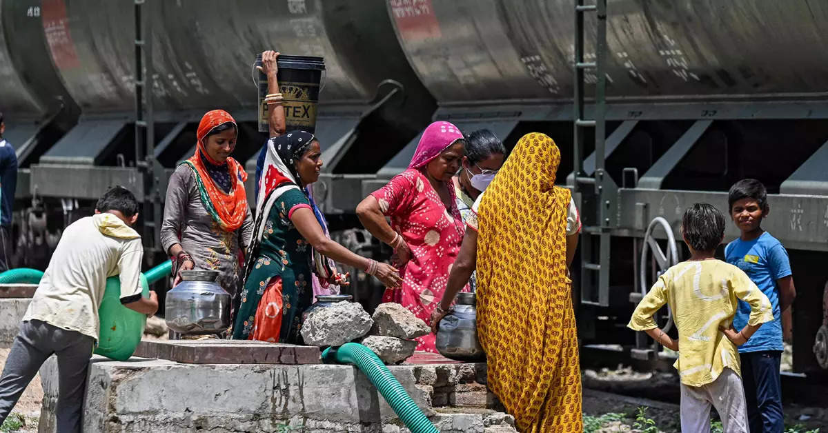 These images show how the water train quenches the thirst of Rajasthan's Pali district
