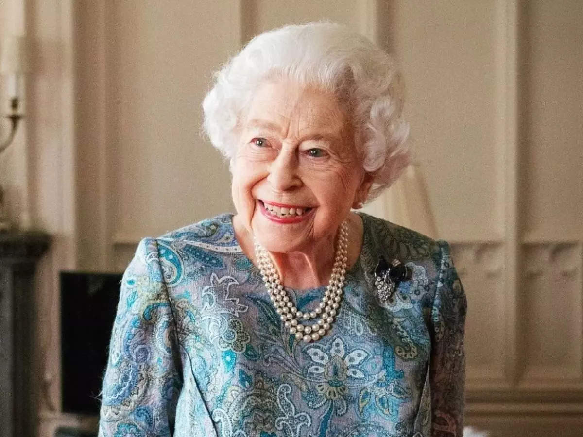 How the British royals relish their afternoon tea; know all about the do’s and don’ts  | The Times of India