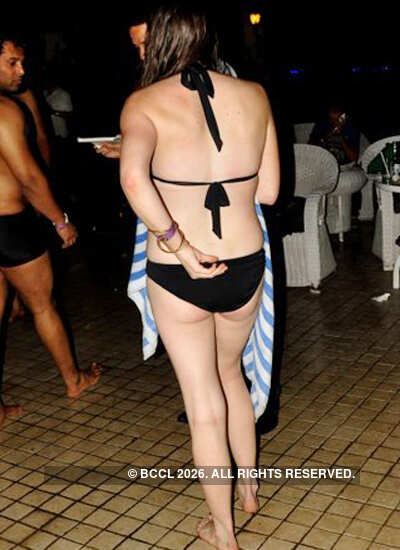 Pool Party @ Royal Plaza