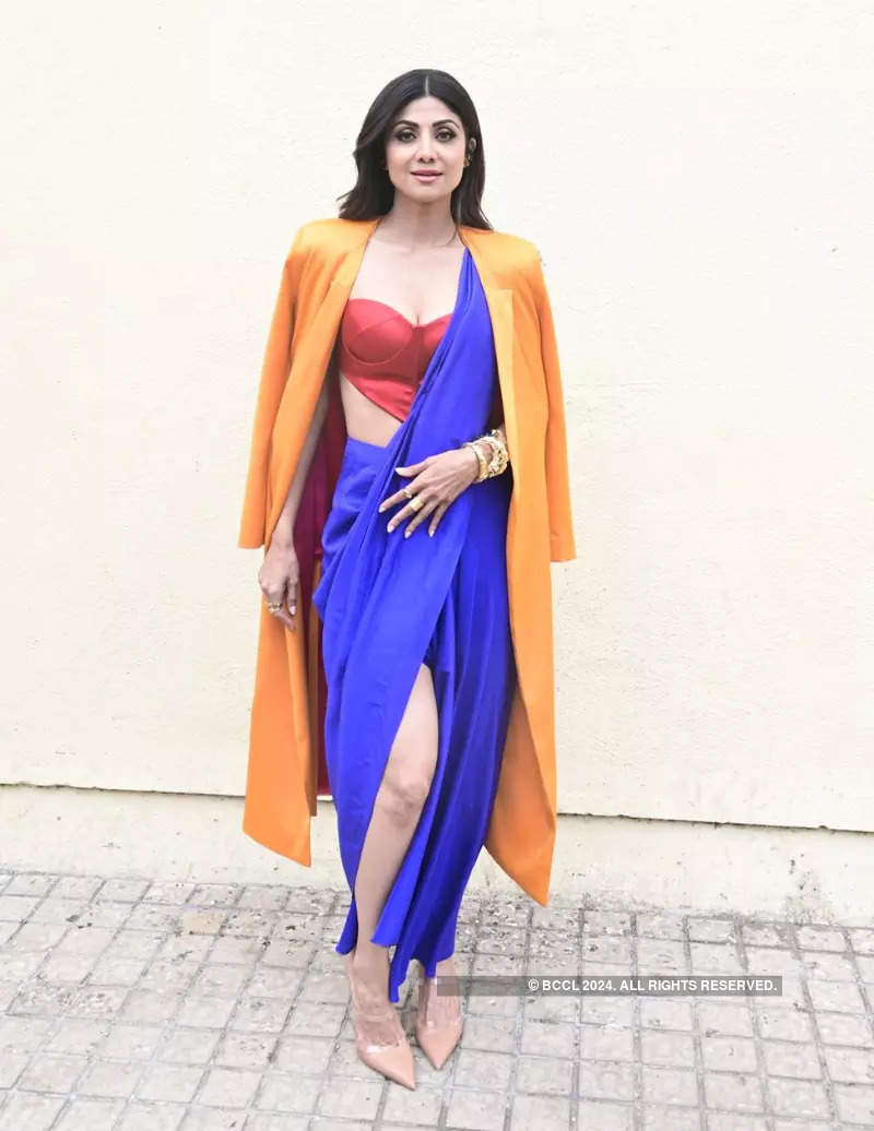 Shilpa Shetty stuns in a blue saree with red corset blouse at the trailer launch of 'Nikamma'