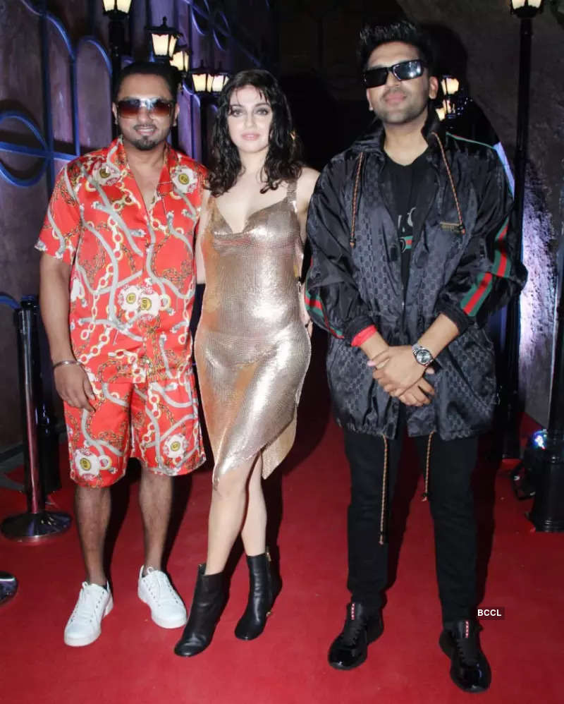 Yo Yo Honey Singh, Divya Khosla Kumar and Guru Randhawa celebrate the success of 'Designer'
