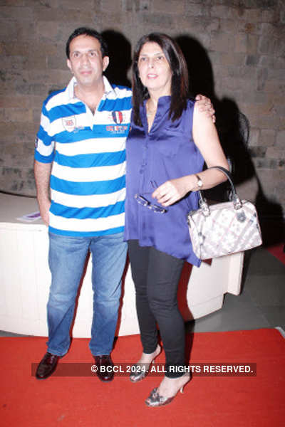 Celebs attend Raell's play