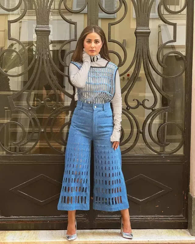 hina khan denim dress Hina Khan looks beautiful in this blue fit, absolutely rocking the look! Hina  khan, tv celeb, fashion