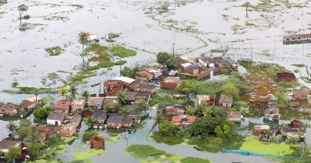 These images capture the havoc wreaked by floods and landslides in Brazil