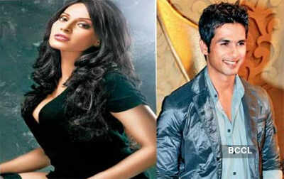 Shahid Kapoor, Bipasha Basu break up!