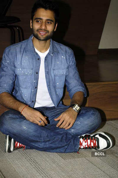 Jackky Bhagnani at Yoga centre