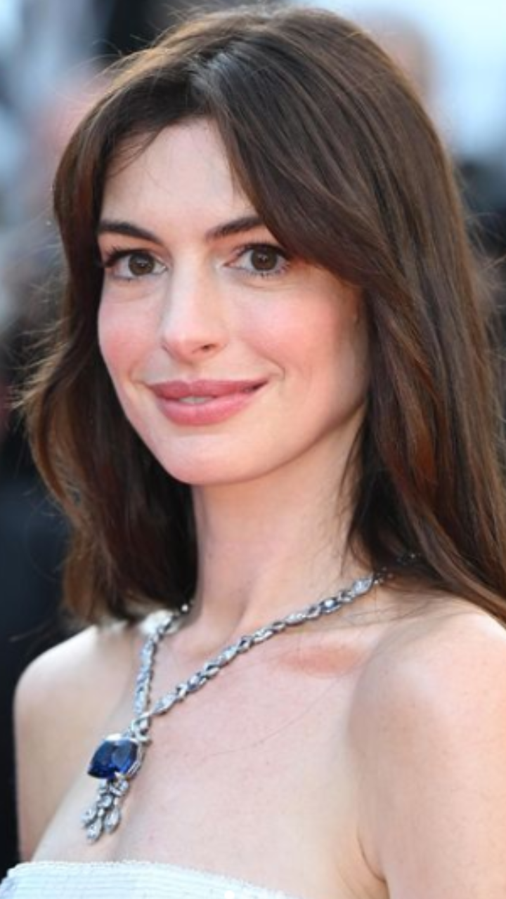 Parenting tips from Anne Hathaway | Times of India