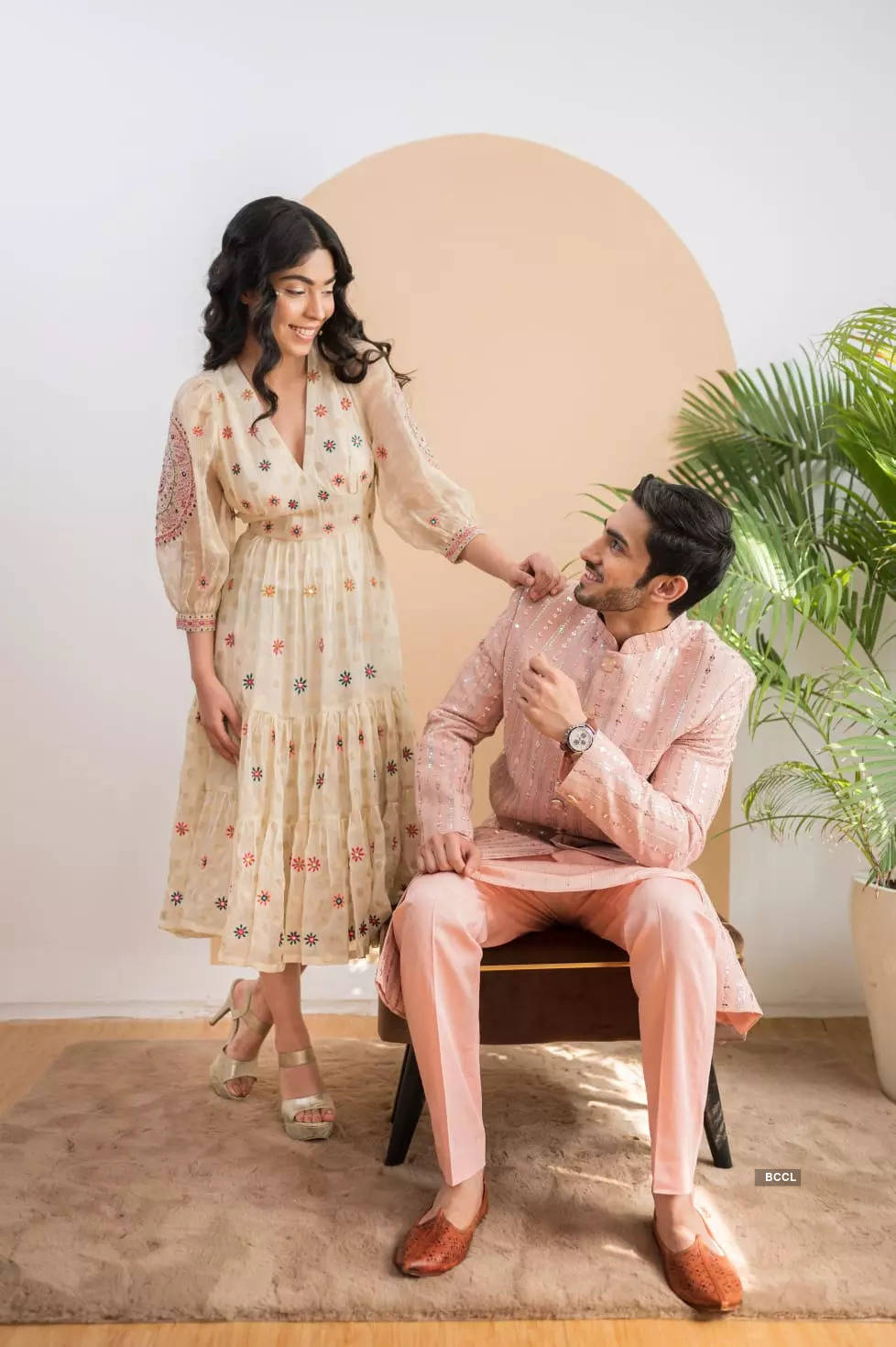 in-pictures-shikha-and-amp-shivam-s-gutlu-s-new-fashion-collection-supports-local-craft-of-india