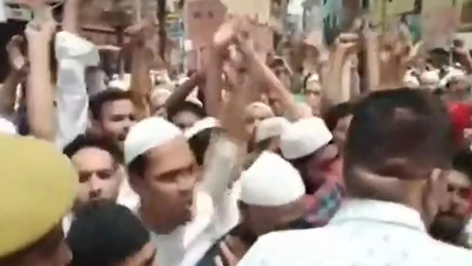 UP: Massive protests in Moradabad against Nupur Sharma's remarks on Prophet Muhammad