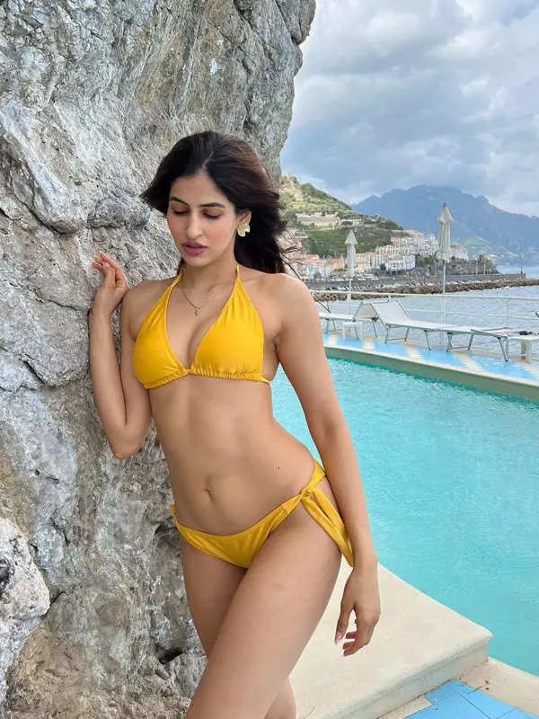 Stunning holiday pictures of ‘Bom Diggy Diggy’ girl Sakshi Malik, who is a true diva in real life