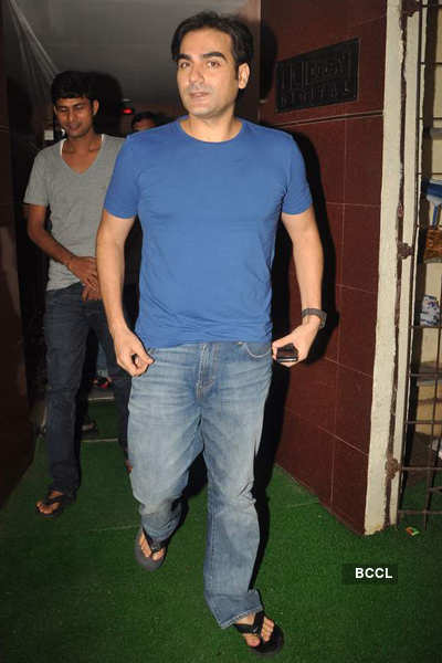 Salim Khan's screening of 'ZNMD'