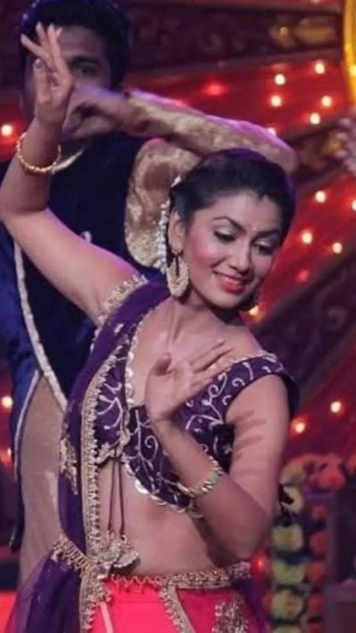 There is a lot more to Sriti Jha than just being TVs Pragya. Tracking her  journey.... | Times of India