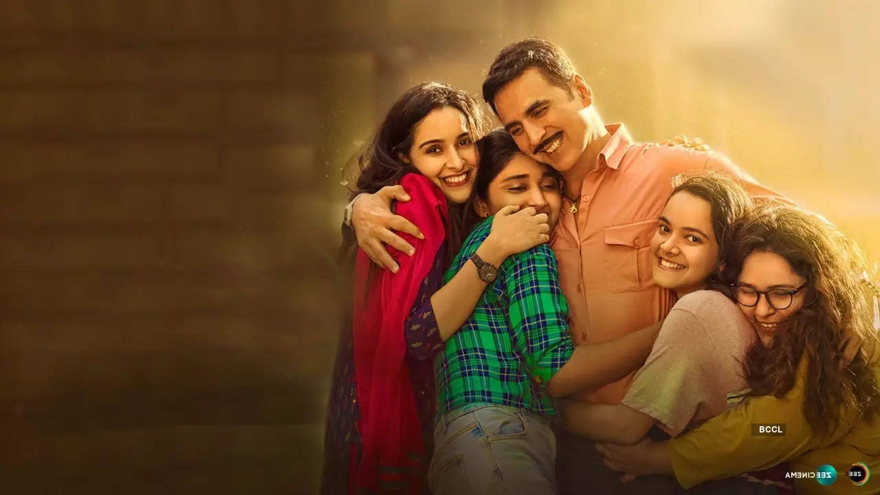 Raksha Bandhan Movie Review: A touching sibling bond story that ...