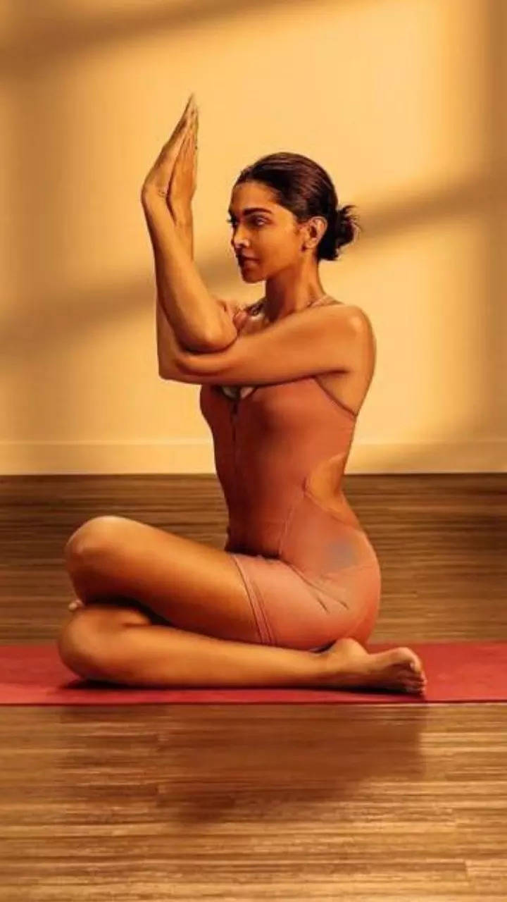 Bollywood actresses that swear by Yoga | Times of India