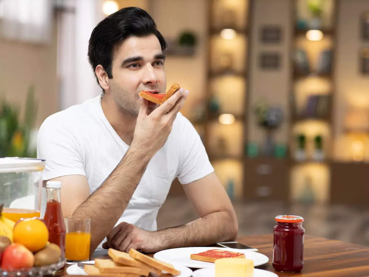 Healthy eating tips for men of all age groups | The Times of India