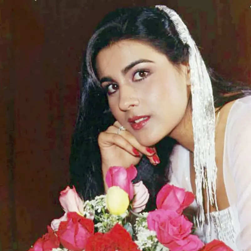 #ETimesTrendsetters: Amrita Singh's ethereal style makes her the evergreen star of Hindi cinema