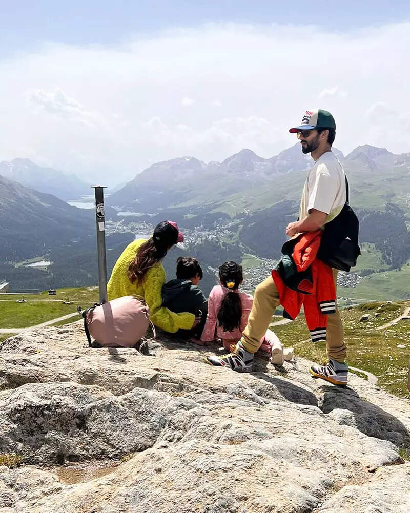 Postcard-worthy pictures from Shahid Kapoor and Mira Rajput&rsquo;s romantic vacation