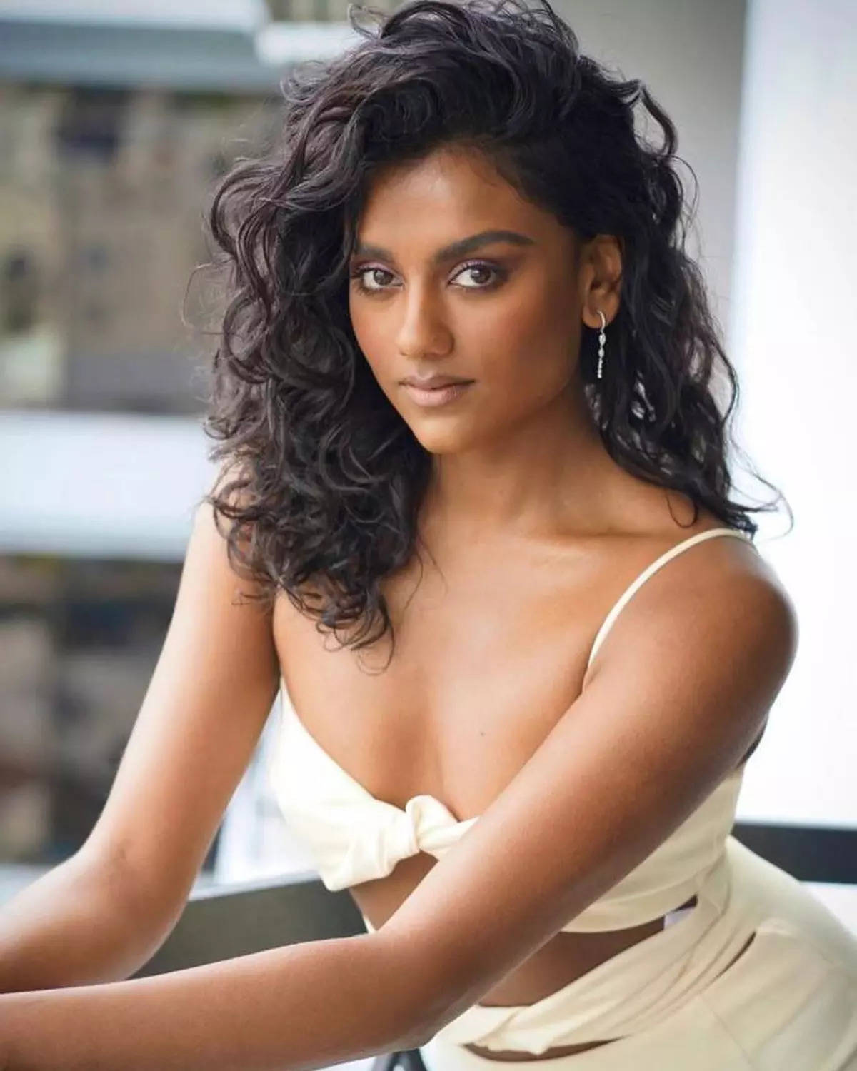 Simone Ashley, the Indian-origin British actress, leaves fans in awe with her beauty