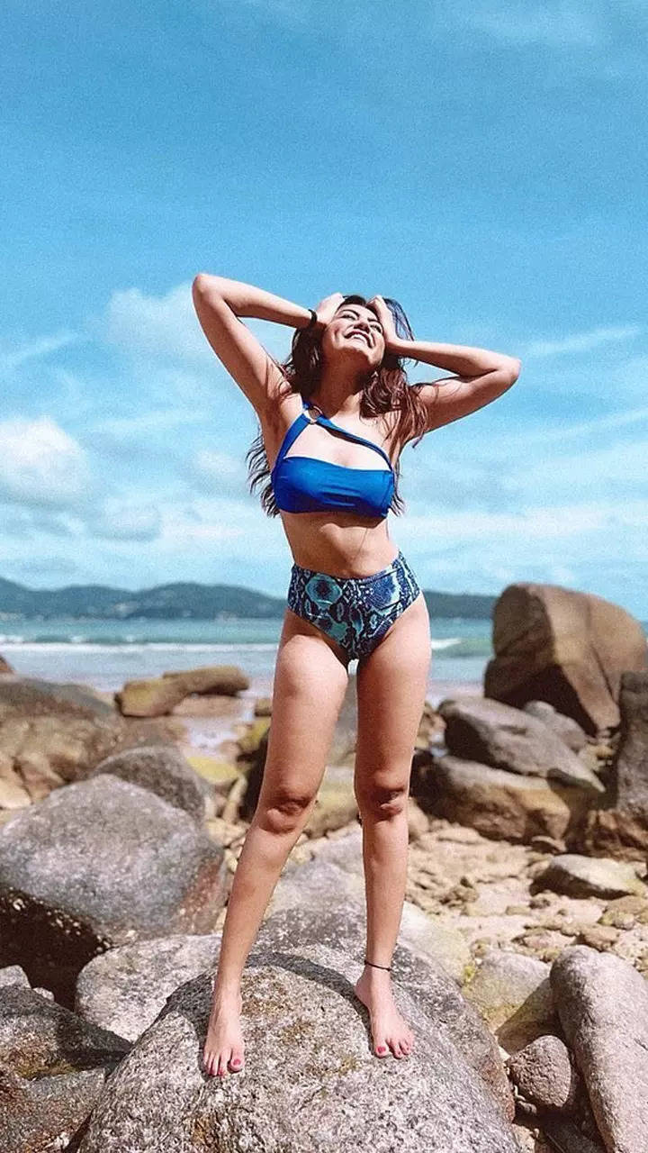 New holiday pictures of Sana Makbul is all about travel goals!