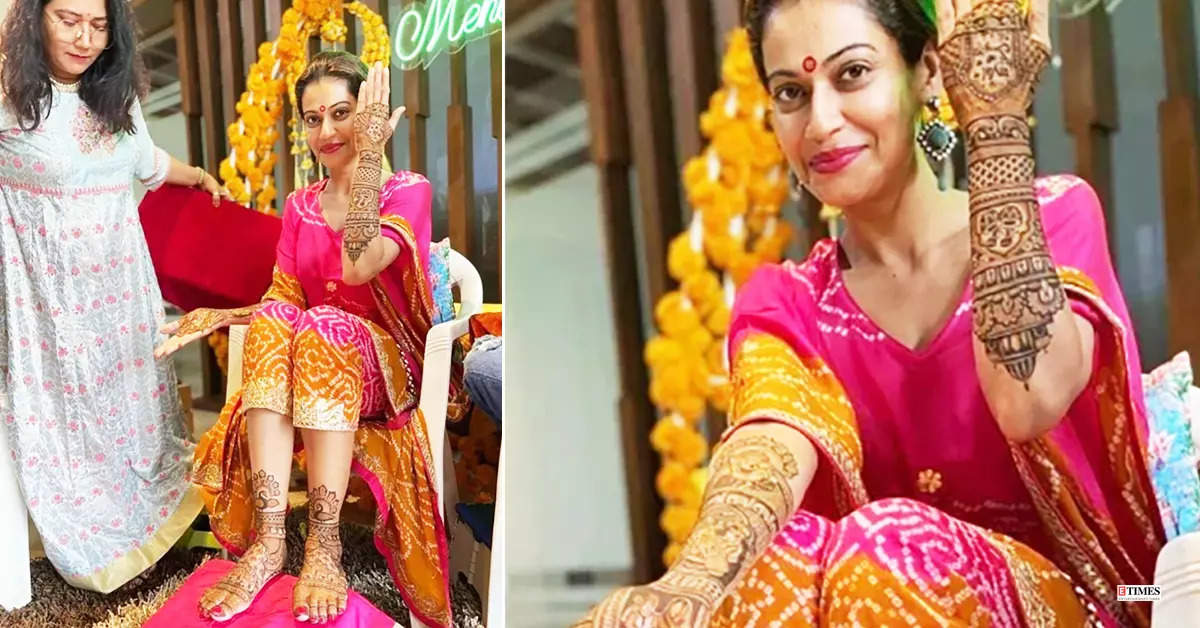 Bride-to-be Payal Rohatgi flaunts her mehendi in these new pictures ahead of her wedding