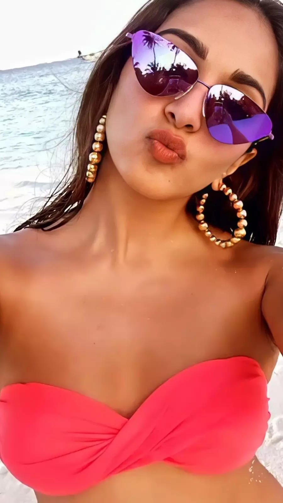  Kiara Advani  bikini