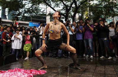 'SlutWalk' reaches Seoul