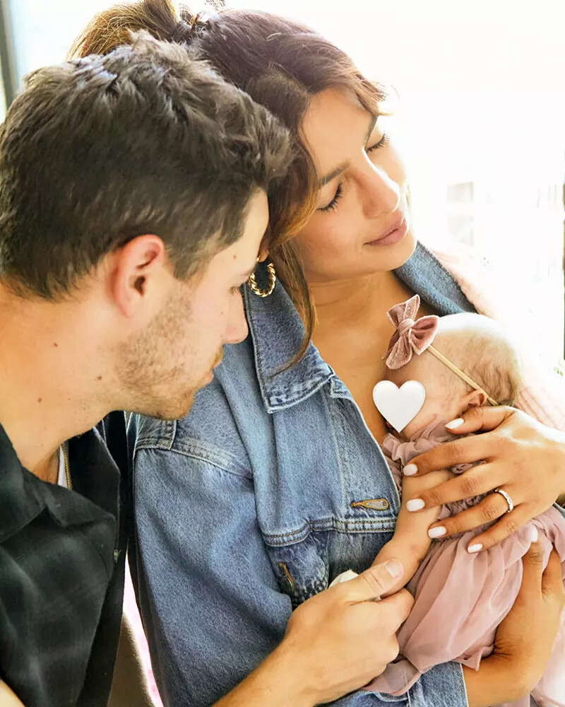 These magical pictures of Priyanka Chopra and Nick Jonas chilling on a yacht scream love