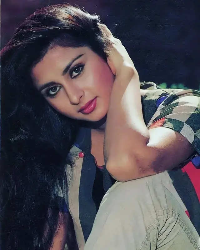 #ETimesTrendsetters: Poonam Dhillon, the enchanting beauty whose evergreen style inspired fashionable wardrobes