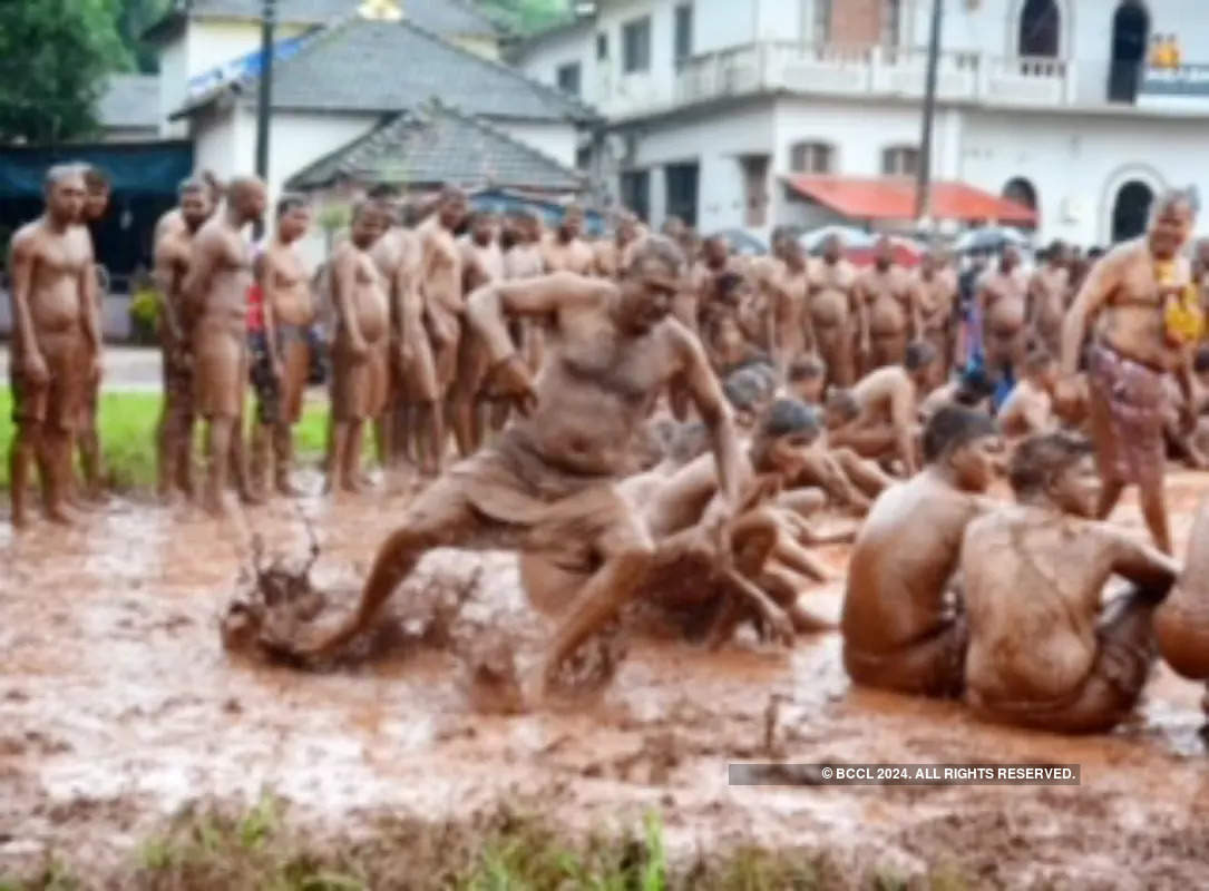 Revellers have a muddy celebration this Chikal Kalo