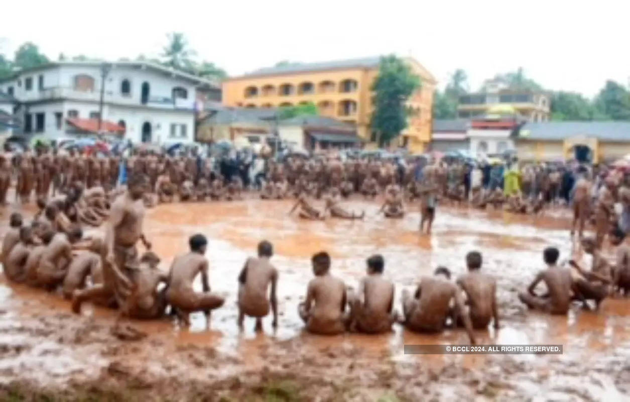 Revellers have a muddy celebration this Chikal Kalo