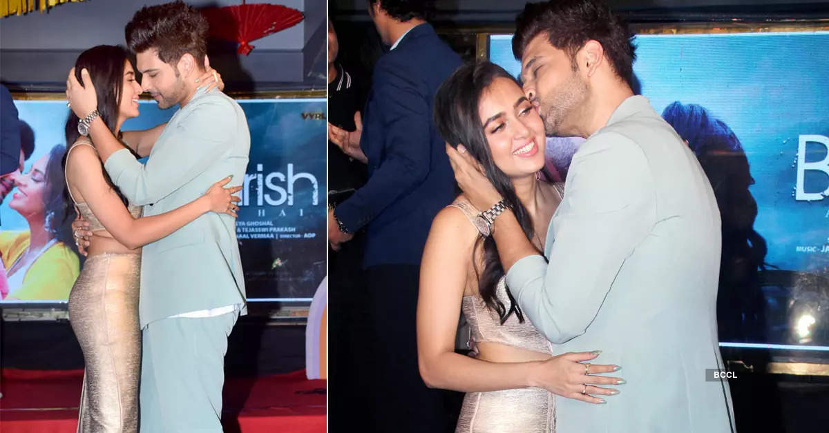 Karan Kundrra and Tejasswi Prakash paint the town red with their crackling chemistry at the launch of Baarish Ayi Hain