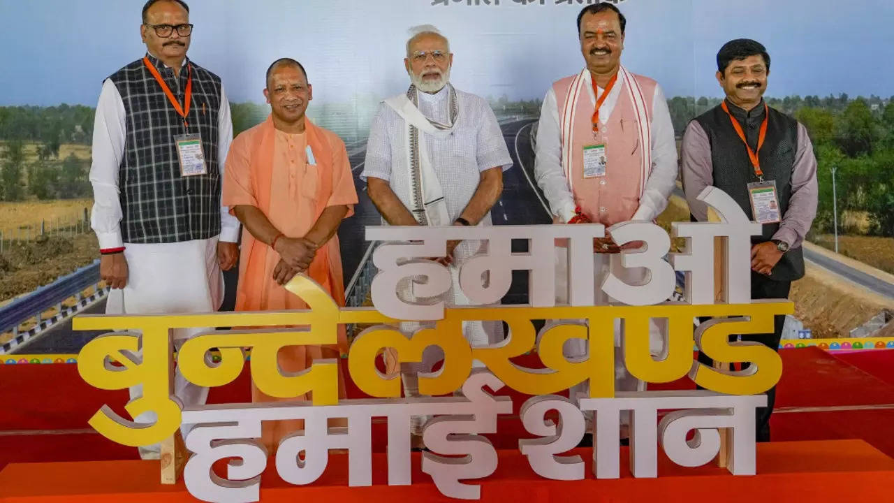 PM Modi Warns Against 'revadi' Culture; Inaugurates Bundelkhand ...