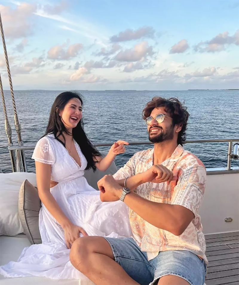 This mushy picture of Katrina Kaif and Vicky Kaushal from their beach vacation screams love