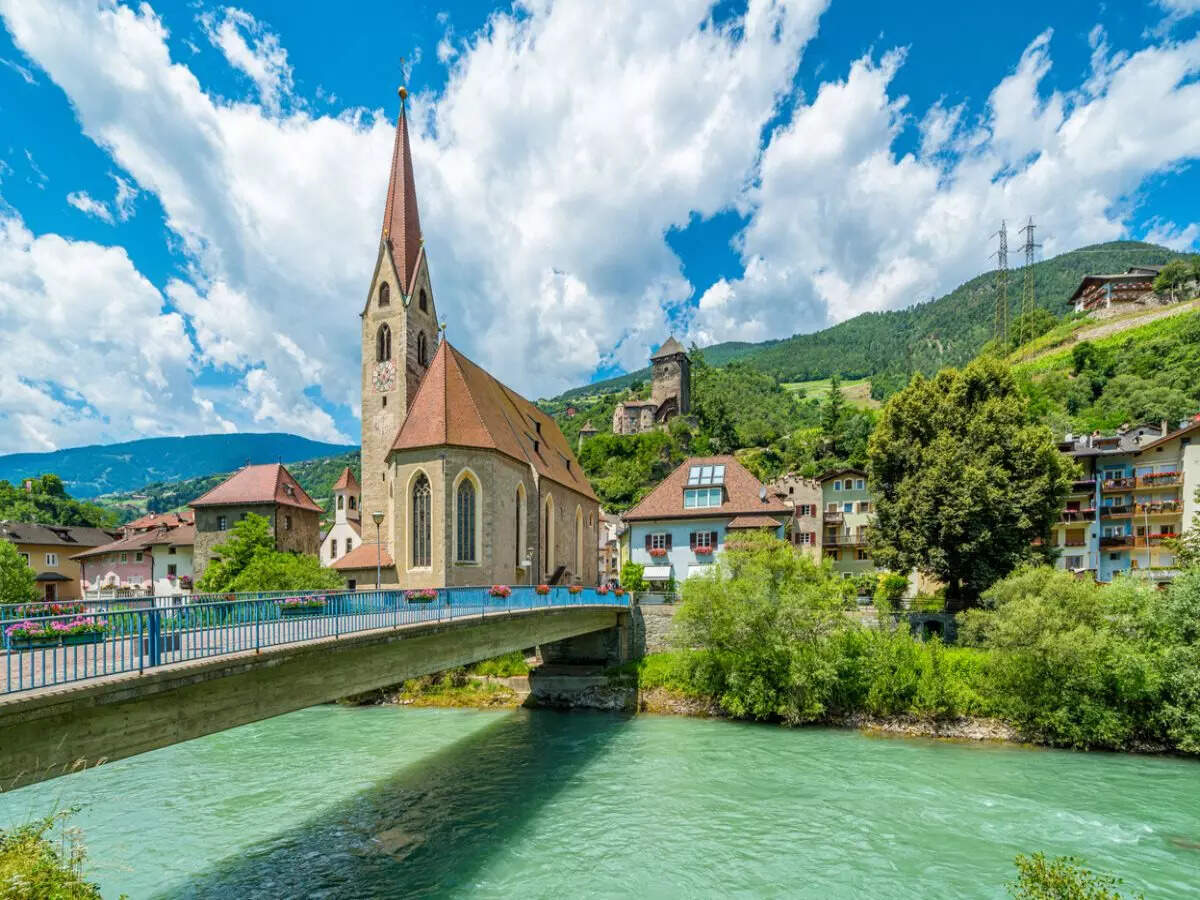 Overtourism hits France: Tourist pass required to visit these pretty French towns Overtourism hits France: Tourist pass required to visit these pretty French towns