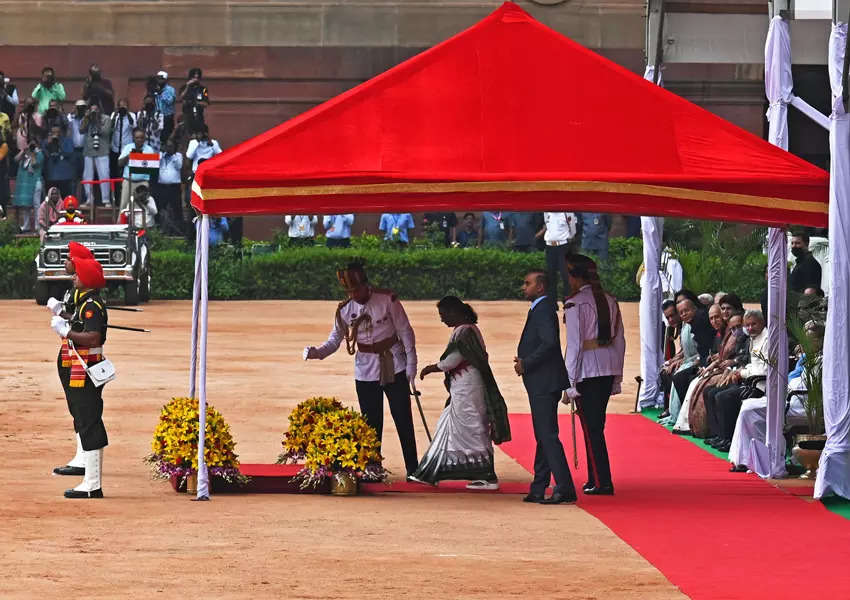 Droupadi Murmu takes oath as India's first tribal President