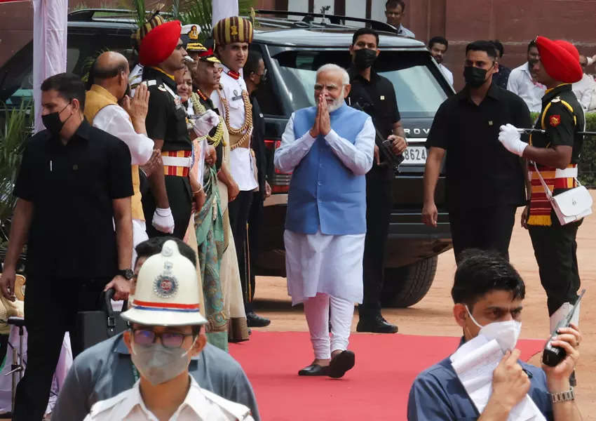 Droupadi Murmu takes oath as India's first tribal President