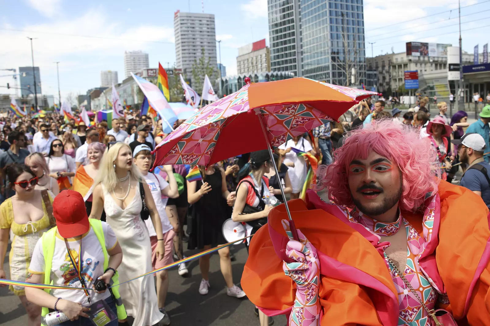 когда прошел гей парад на украине фото 35