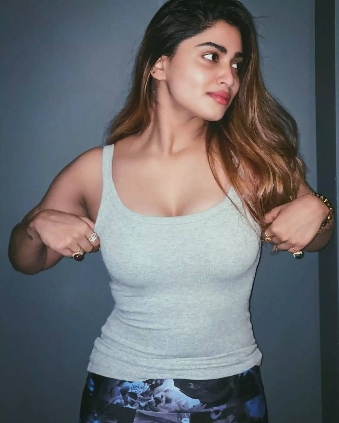 10 hot and sultry pictures of Shivani Narayanan | Times of India