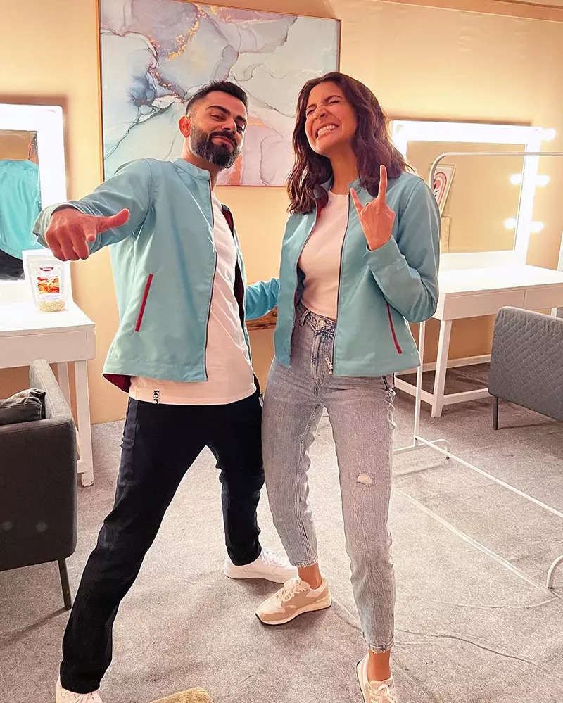These happy pictures of Anushka Sharma with her 'cute boy' Virat Kohli you just can't give a miss