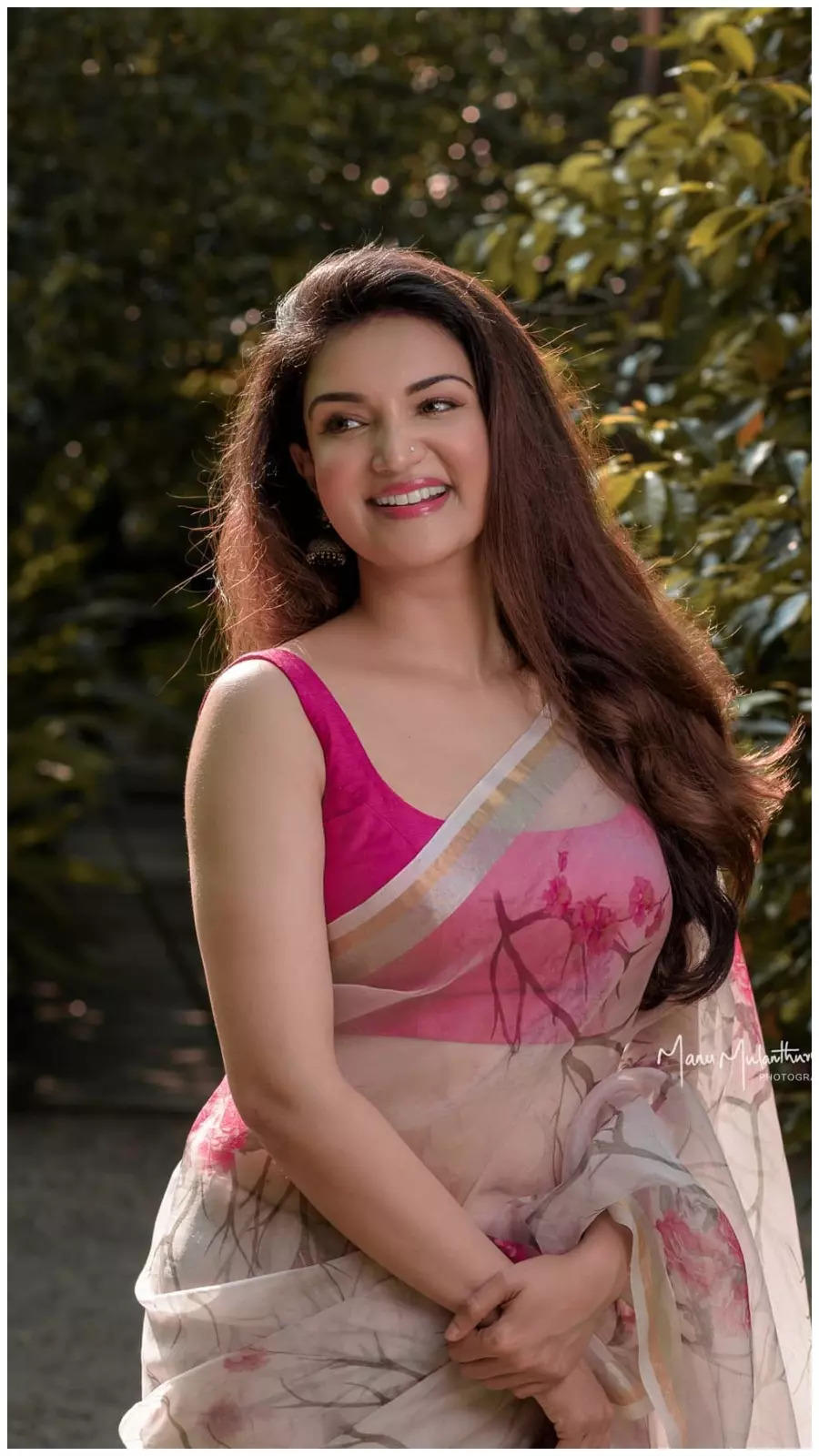 Best saree looks of Honey Rose | Times of India