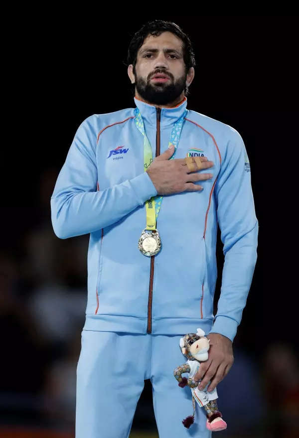 Ravi Kumar Dahiya bags wrestling gold at CWG 2022, see pictures of the winning moment from Birmingham