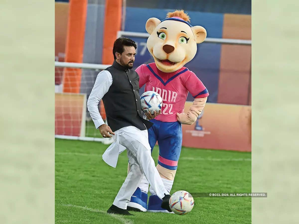 Anurag Singh Thakur,  Minister for Information  & Broadcasting and  Youth Affairs & Sports,  with the FIFA U-17  Women’s World Cup  India 2022 mascot Ibha